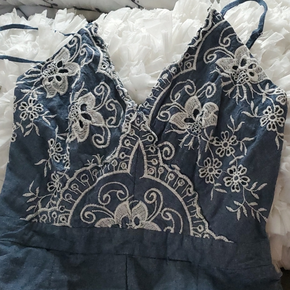 Romper - Picture 2 of 4